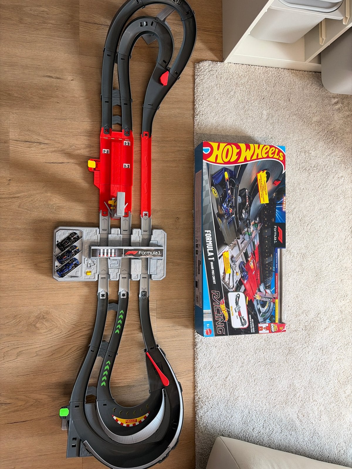 Hot Wheels Formule 1 Grand Prix Circuit Racebaan, Ophalen, Racebaan, Zo goed als nieuw, Hot Wheels