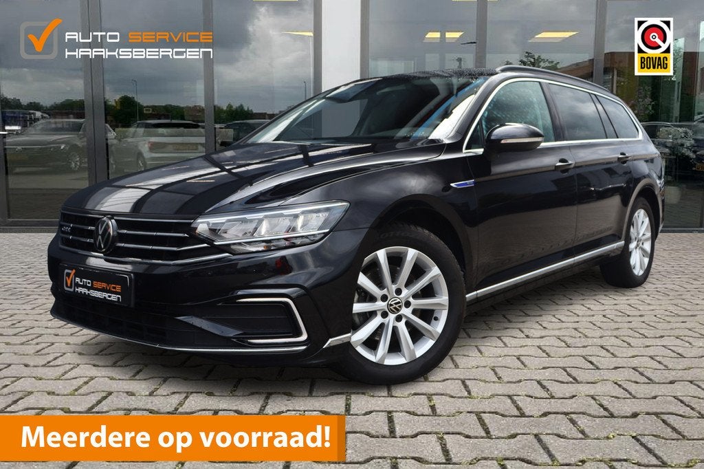 Volkswagen Passat Variant 1.4 TSI PHEV GTE Business | ACC |, Stof, Gebruikt, Zwart, 4 cilinders