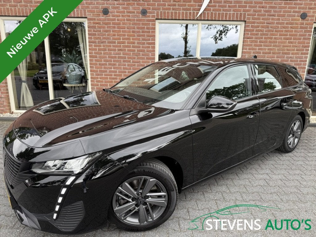 Peugeot 308 SW 1.2 PT Act. Pack Bns NAVI / CARPLAY / ANDROID, Auto's, Stof, Zwart, Origineel Nederlands, Handgeschakeld