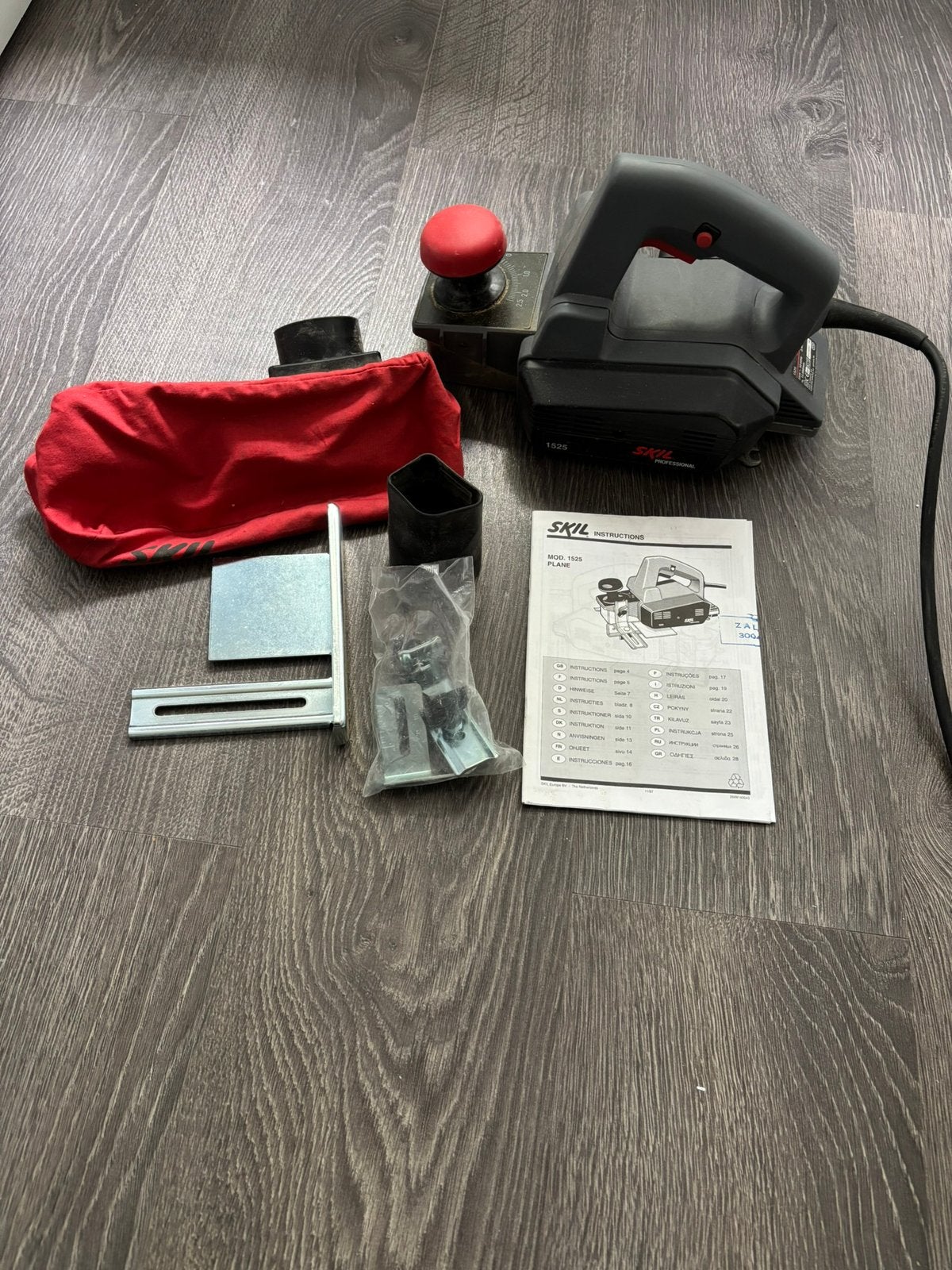 Skil Professional 1525 elektrische schaafmachine, Doe-het-zelf en Verbouw, Schaafmachines, Ophalen of Verzenden, Zo goed als nieuw