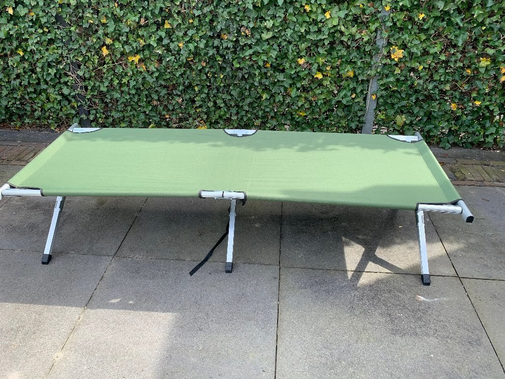 Opvouwbaar campingbed/veldbed in draagtas 189x64x41cm., Caravans en Kamperen, Ophalen, Zo goed als nieuw, Overige