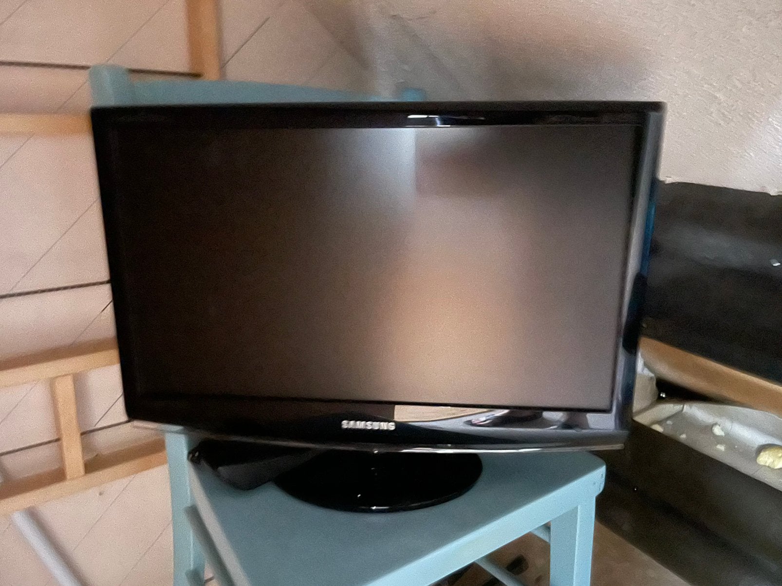 Kleine platte tv voor in caravan, 20 inch, Ophalen, Zo goed als nieuw, 50 Hz, Samsung