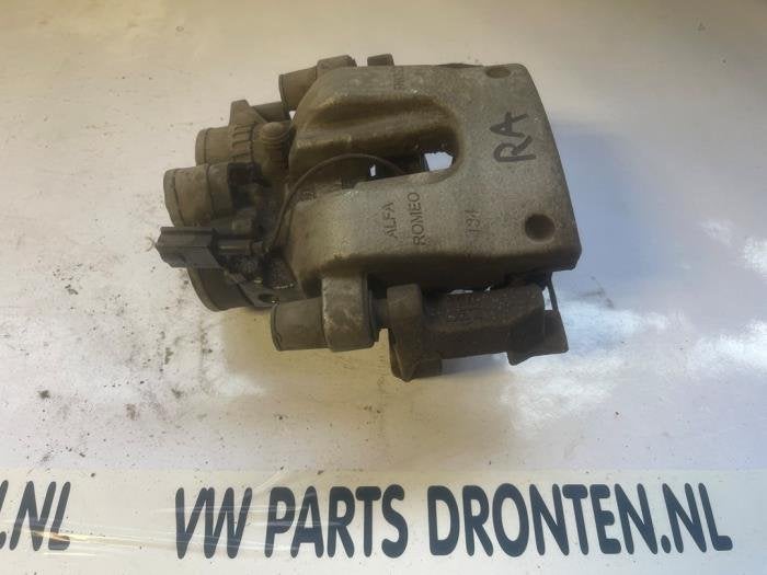 Remklauw (Tang) rechts-achter van een Alfa Romeo Giulia, Gebruikt, -, Verzenden, -