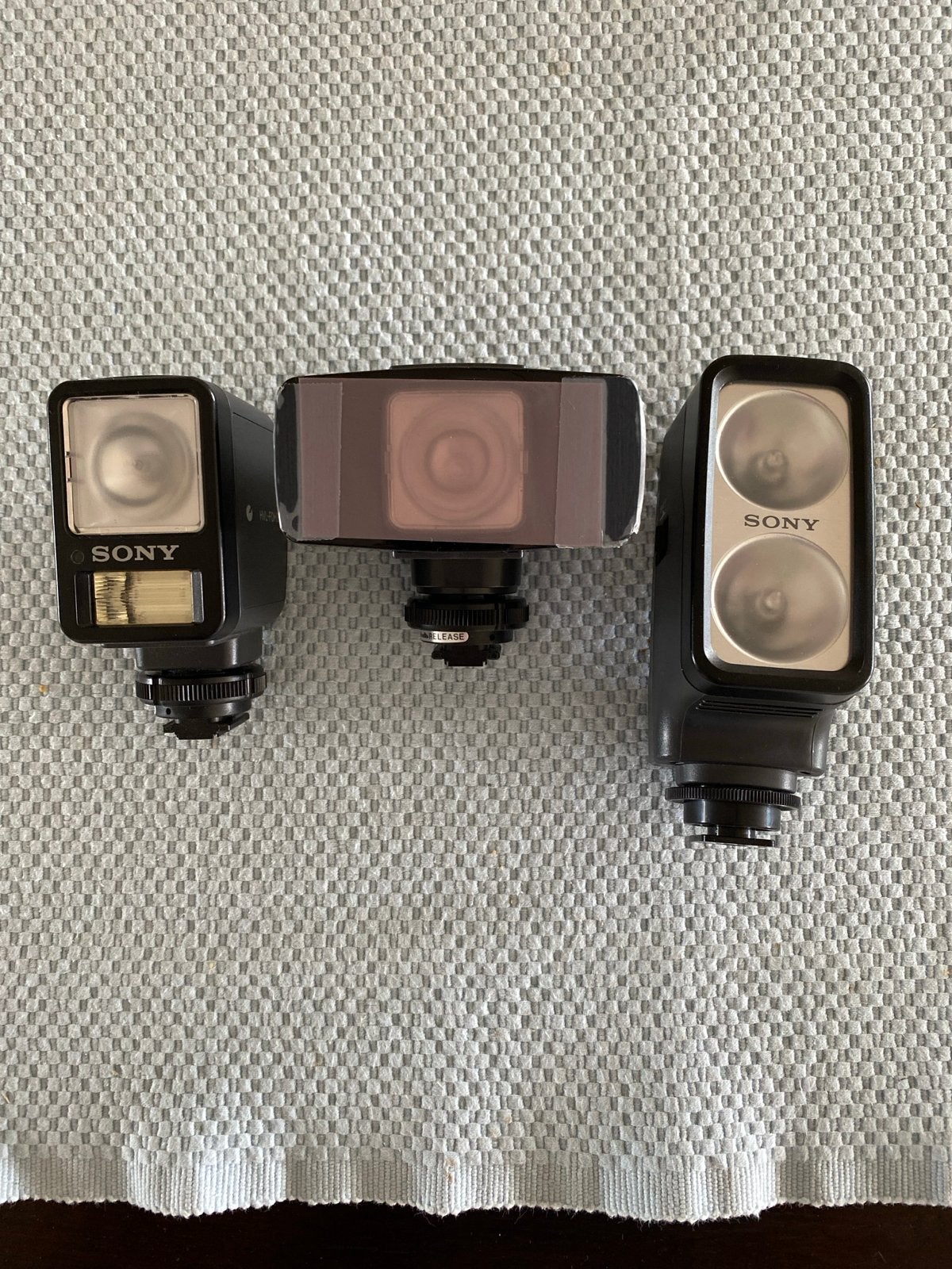 Sony HVL-20DM, HVL-IRH2, HVL-FDH3 Video Flitsers/Lampen, Ophalen of Verzenden, Gebruikt, LED-lamp, Sony
