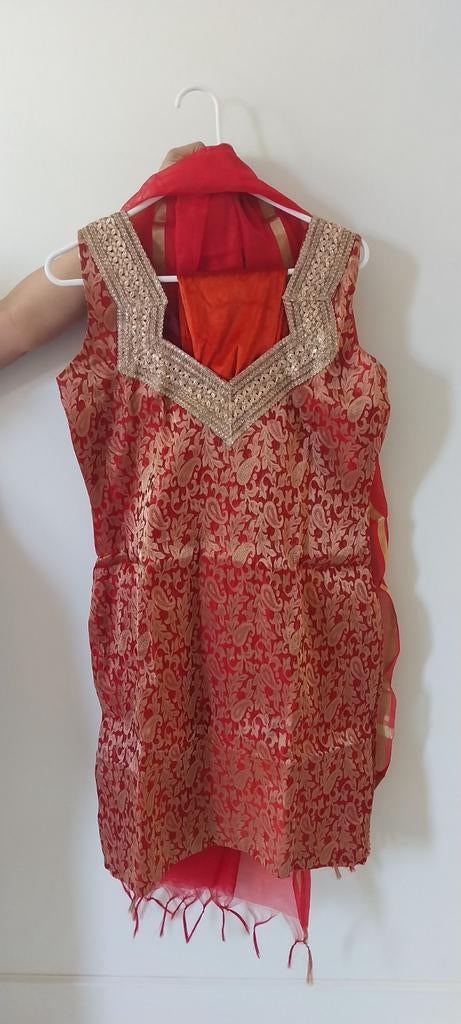Indian suit, Ophalen of Verzenden, Zo goed als nieuw, Overige typen