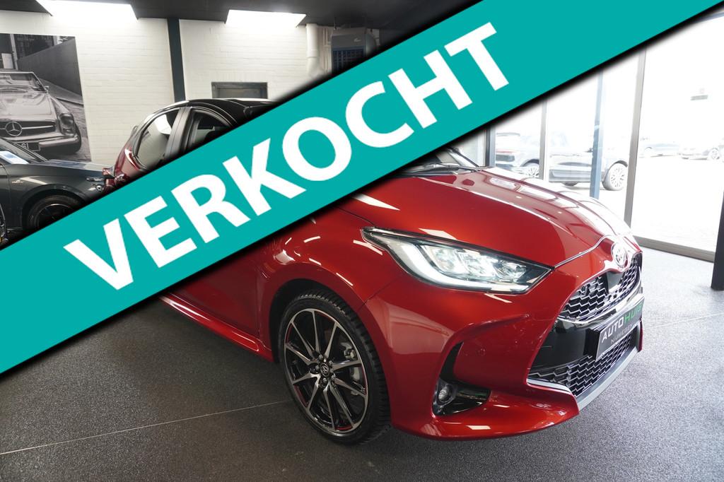 Toyota Yaris 1.5 Hybrid GR Sport Head up Alcantara Disctroni, Auto's, Toyota, Zwart, 23 km/l, 1490 cc, Bedrijf