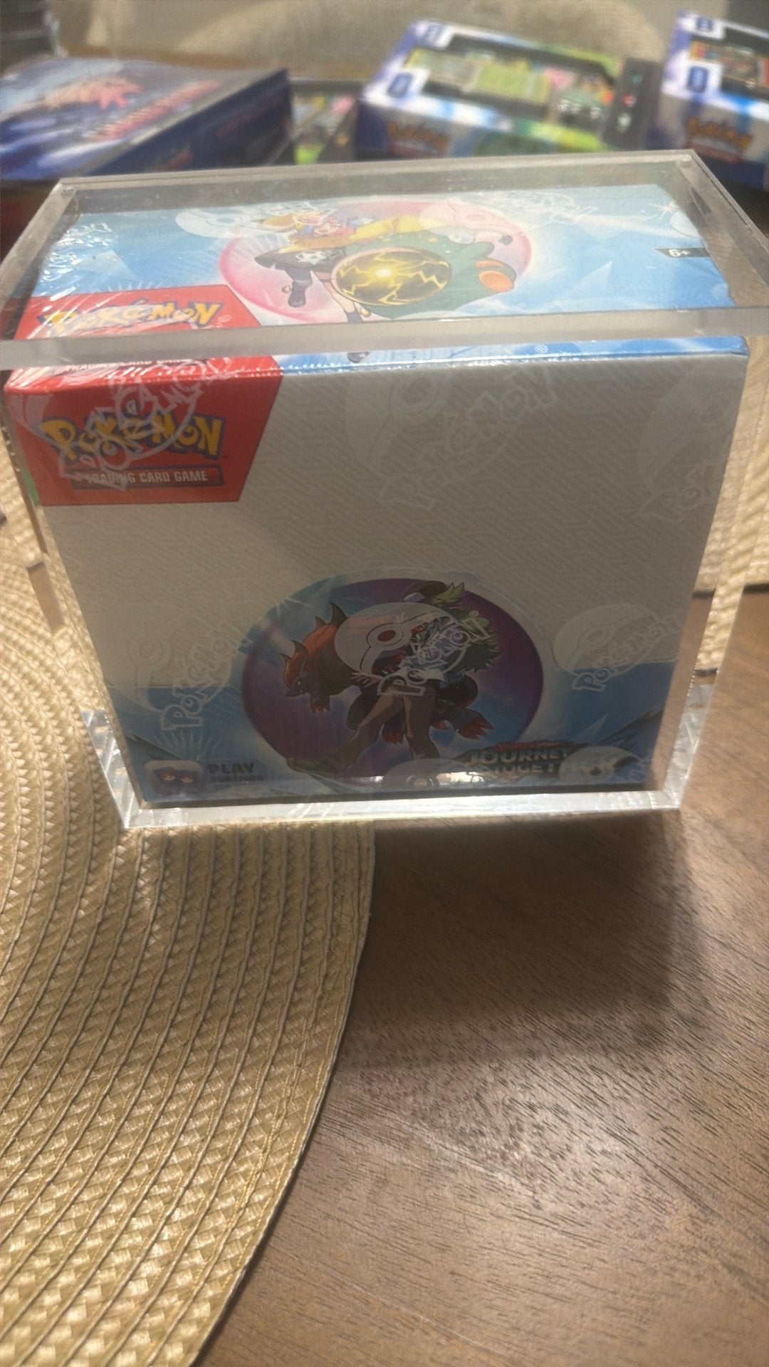 Journey Together Booster Box + Acryl Case, Ophalen of Verzenden, Zo goed als nieuw
