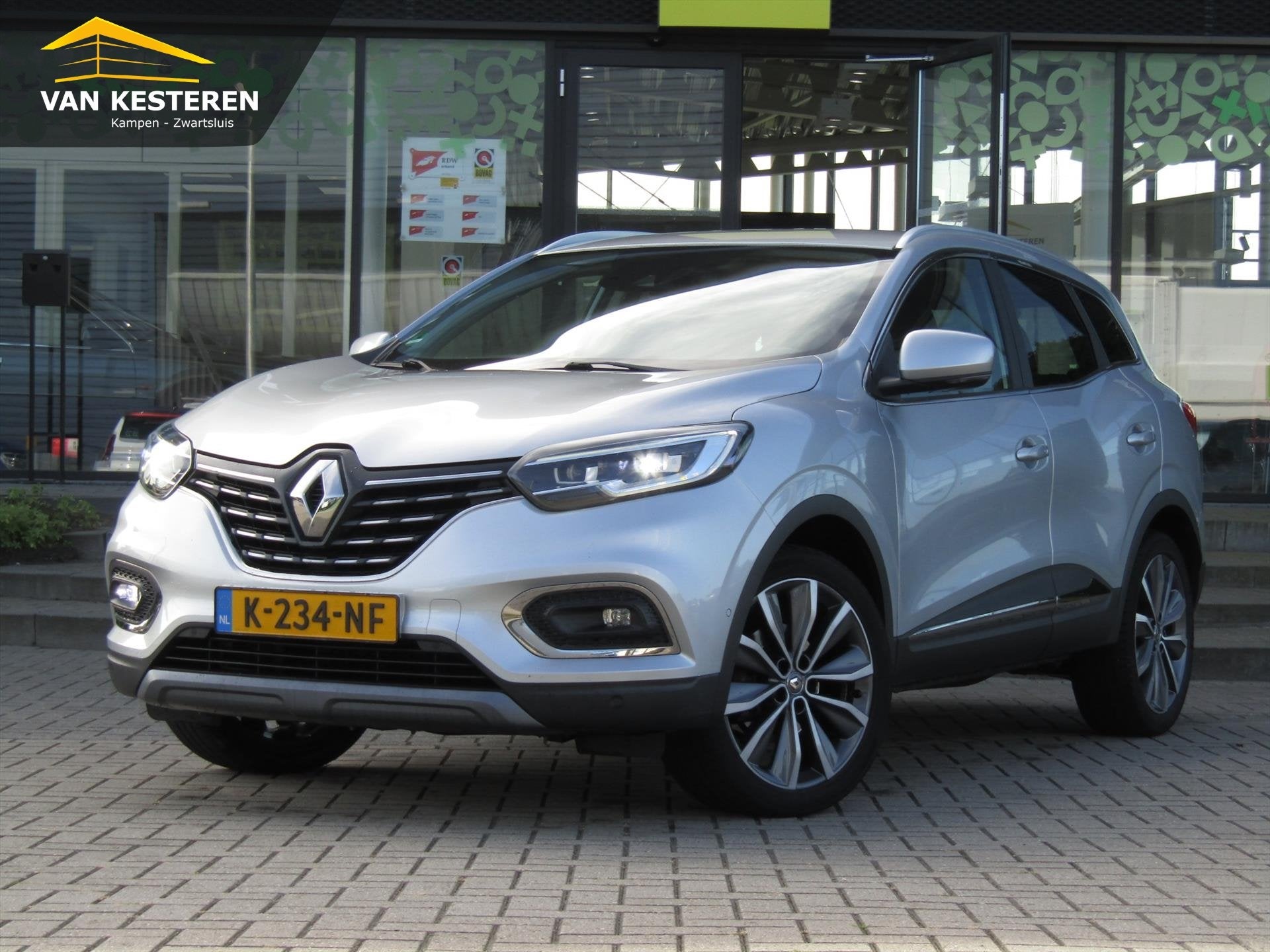 RENAULT Kadjar TCe 140pk GPF Intens / Trekhaak / Stoelverwar, Kadjar, Gebruikt, 4 cilinders, 700 kg
