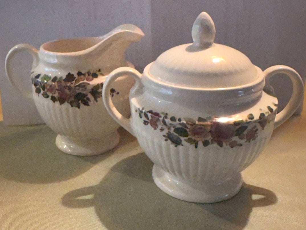 Wedgwood conway roomstelletje melkkannetje suikerpotje, Ophalen of Verzenden