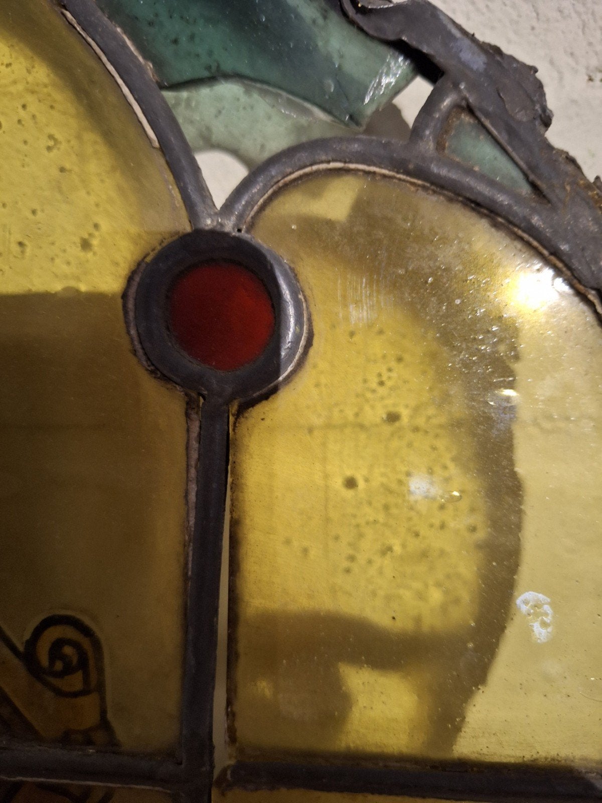 Antiek glas in lood raam met beschadiging 2 stuks, Ophalen of Verzenden, Gebruikt, Glasplaat, Glas in lood