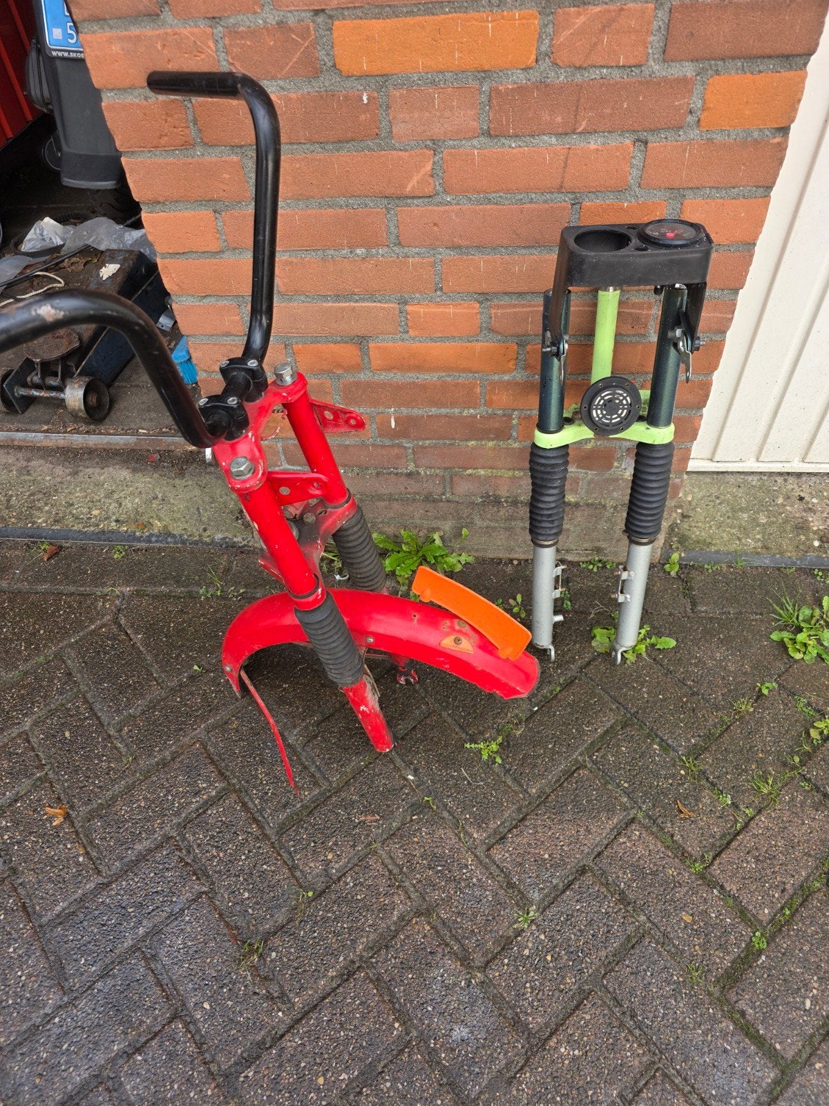 Twee gebruikte voorvorken voor Tomos brommer, Ophalen, Gebruikt, Overige typen