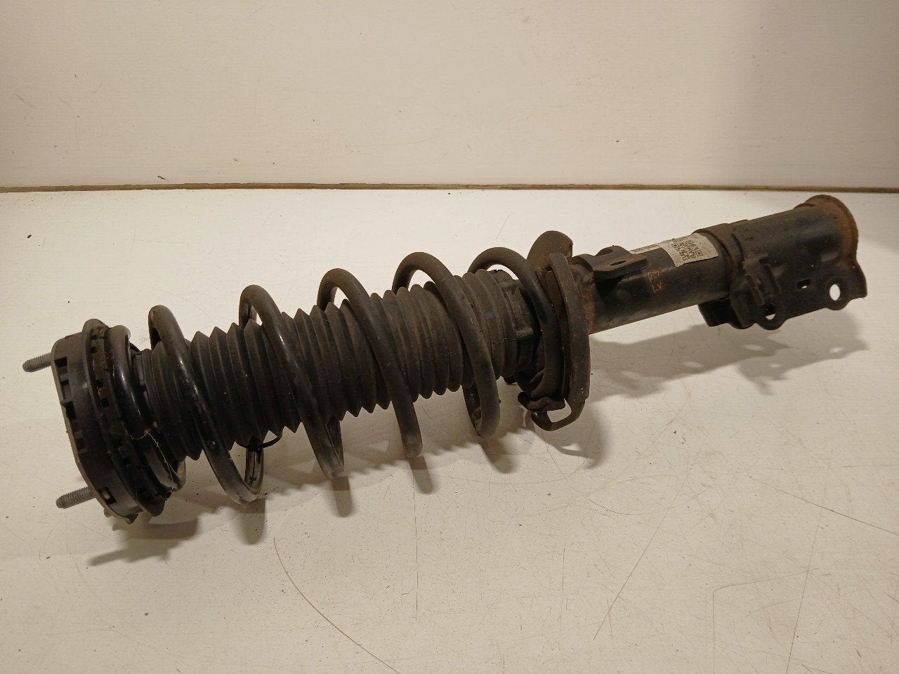Veerpoot links voor Ford Fiesta, Onderdelen@venauto.nl, Van der Ven Autorecycling B.V., Gebruikt, Ettenseweg 76, 4706 PB Roosendaal, The Netherlands