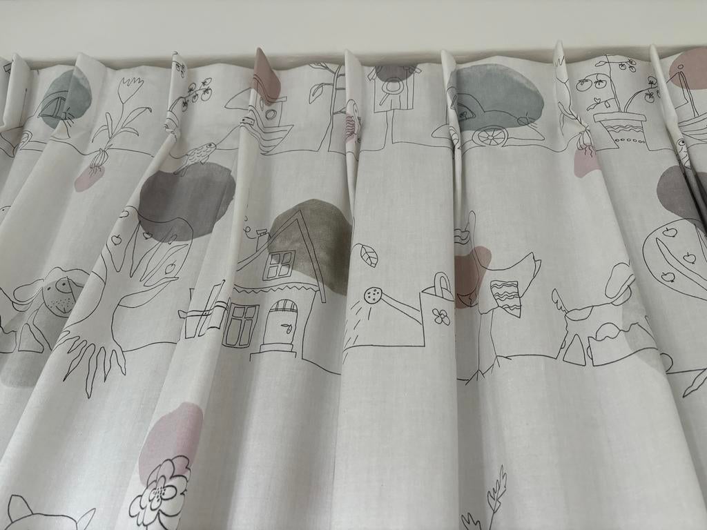 Kindergordijnen babykamer pastelkleuren, Huis en Inrichting, Ophalen of Verzenden, Zo goed als nieuw, Wit