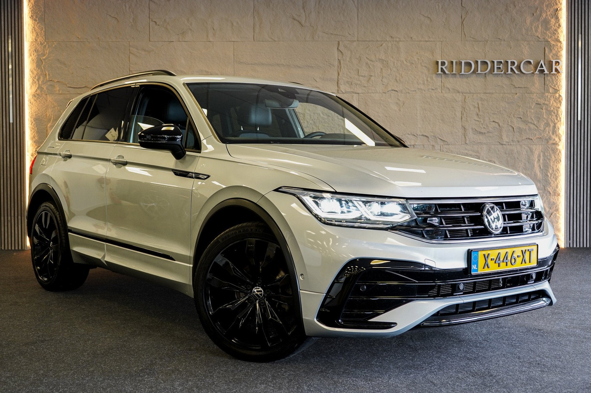 Volkswagen Tiguan 1.5 TSI Elegance R-Line|GARANTIE|PANO|ACC|, Automatische klimaatregeling, 15 km/l, Euro 6, 4 cilinders