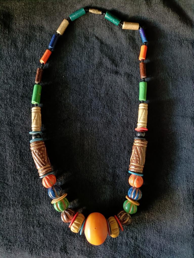 Antieke Tibetaanse Ketting met Bakelieten Barnsteenkraal, Sieraden, Tassen en Uiterlijk, Kettingen, Ophalen of Verzenden, Gebruikt