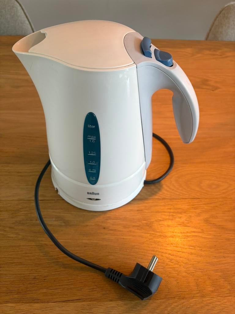 Waterkoker van Braun, 1 tot 2 liter, Ophalen, Zo goed als nieuw