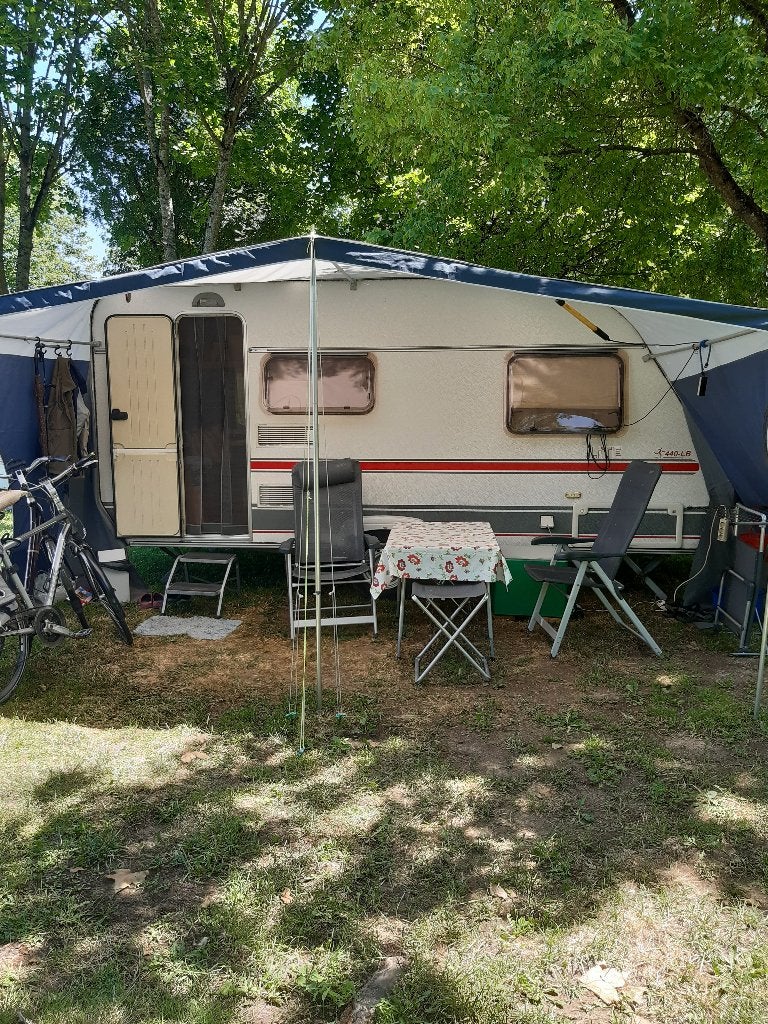 Beijerland caravan, Caravans en Kamperen, Disselslot, Frans bed, Treinzit, 750 - 1000 kg
