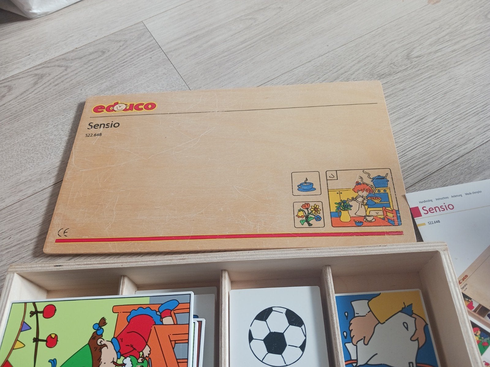 Educo Sensio: Houten sorteerdoos met kaarten, Ophalen