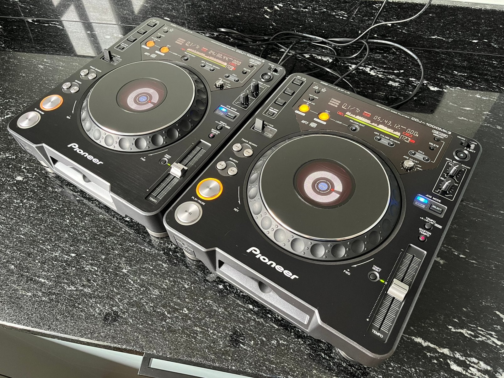 Pioneer CDJ-1000MK3 / 2 stuks