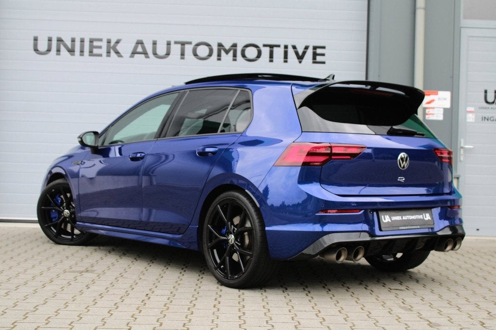 Volkswagen Golf 2.0 TSI R 4M PERFORMANCE | AKRAPOVIC | LEDER, Auto's, Volkswagen, Automaat, 1525 kg, Gebruikt, Zwart