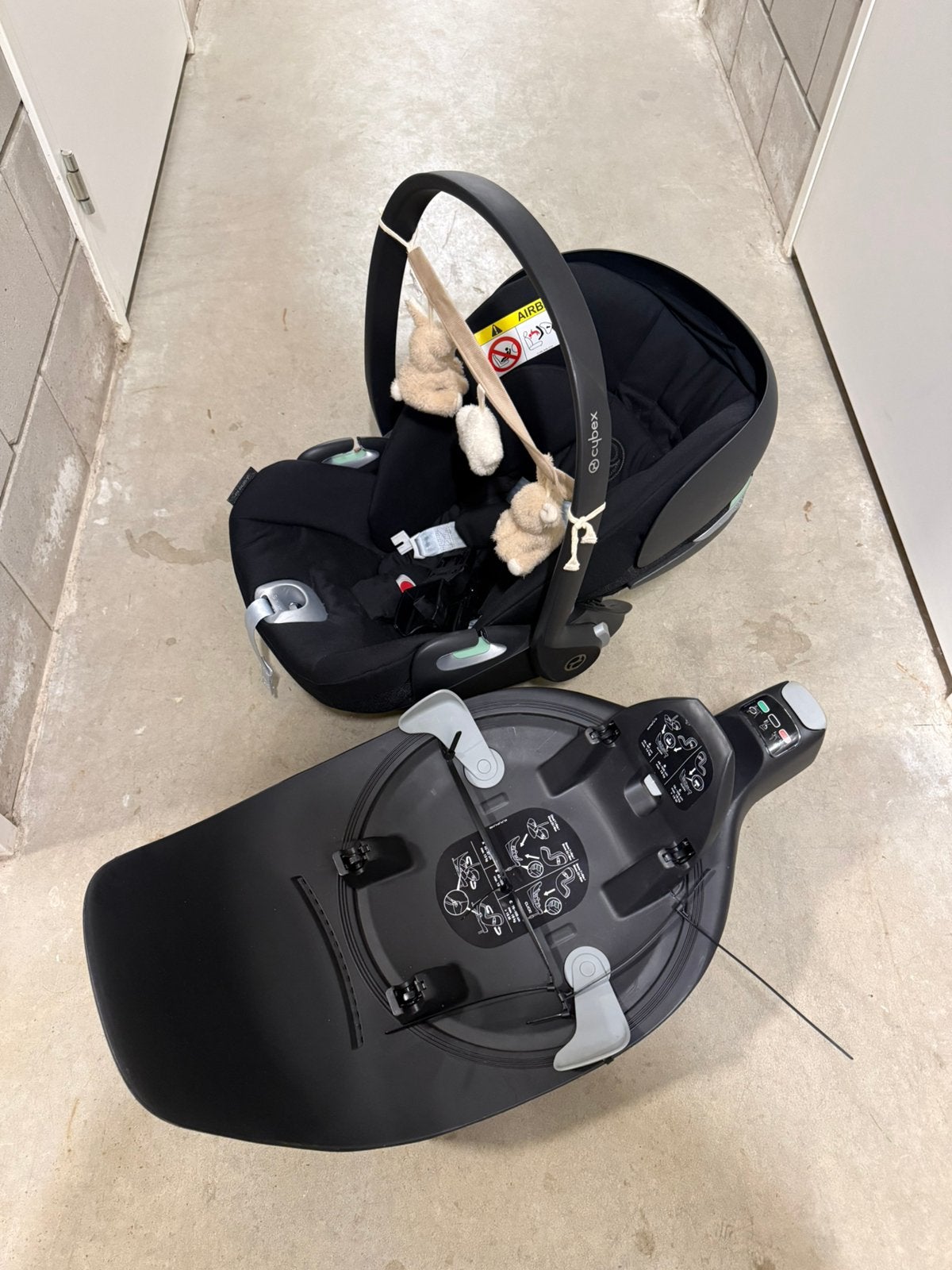 Cybex maxicosi en base M, Overige merken, Ophalen of Verzenden, Zo goed als nieuw, Isofix