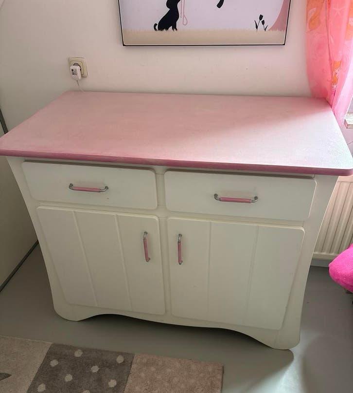 Roze baby commode - Zware kwaliteit, Kinderen en Baby's, Kinderkamer | Commodes en Kasten, Ophalen, Gebruikt, 50 tot 70 cm, 100 cm of meer