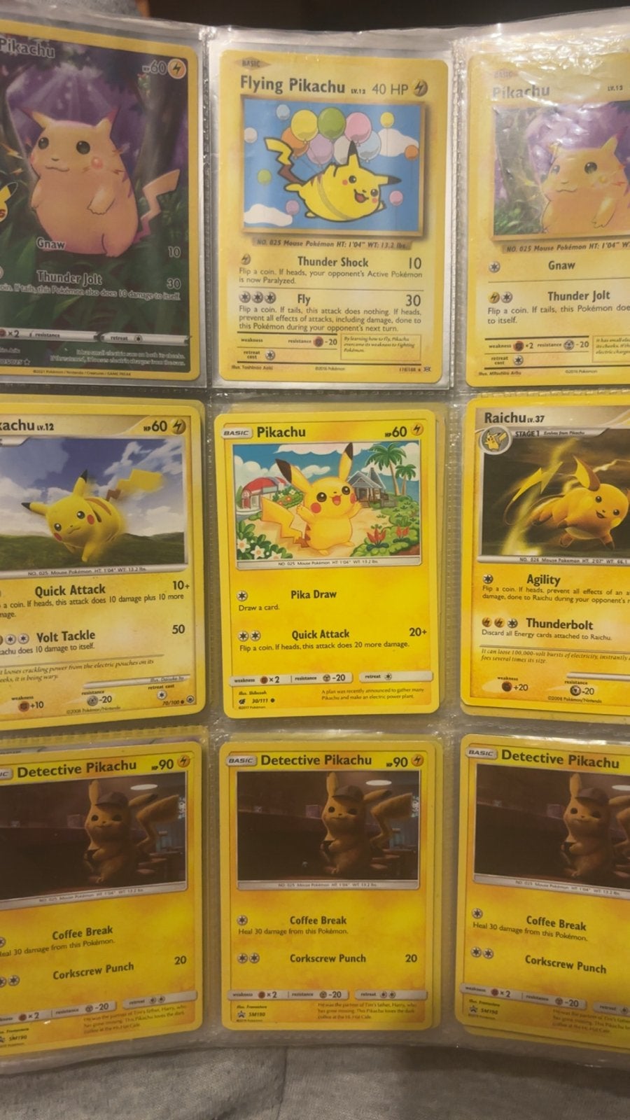 Pokémon TCG Pikachu lot – Detective, Flying, 25th Anniv. + R, Ophalen of Verzenden, Zo goed als nieuw, Meerdere kaarten