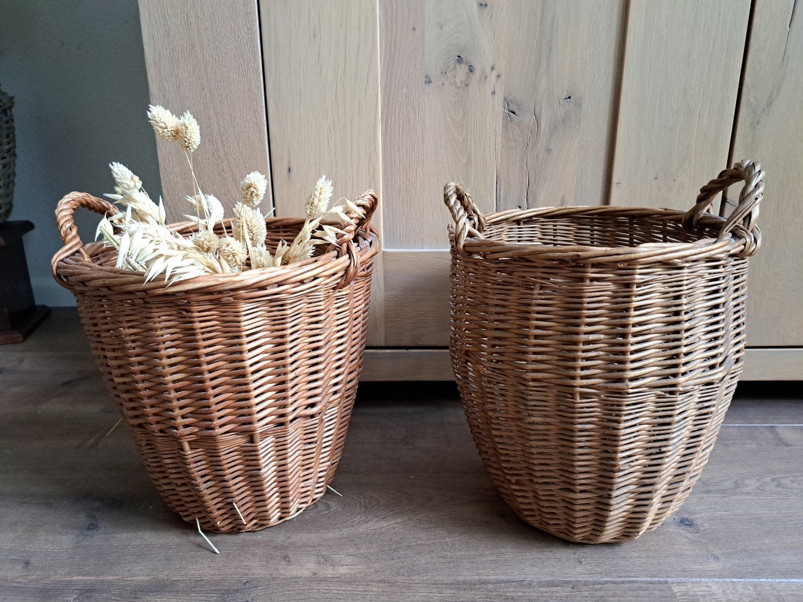 Brocante rieten manden 2 handvaten hoogte 25cm per stuk, Huis en Inrichting, Ophalen of Verzenden, Rond, Riet