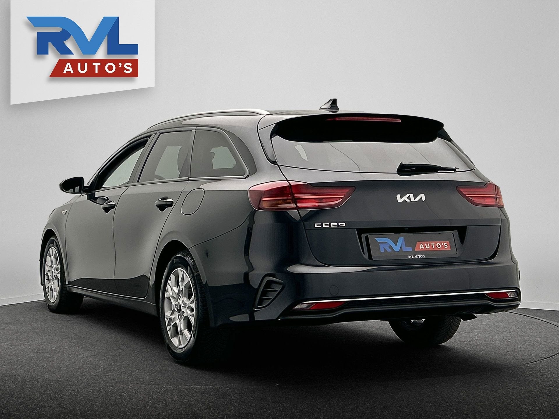 Kia Ceed Sportswagon 1.5 T-GDi Dynamicline | Fabrieksgaranti, Auto's, Stof, Gebruikt, Zwart, 4 cilinders