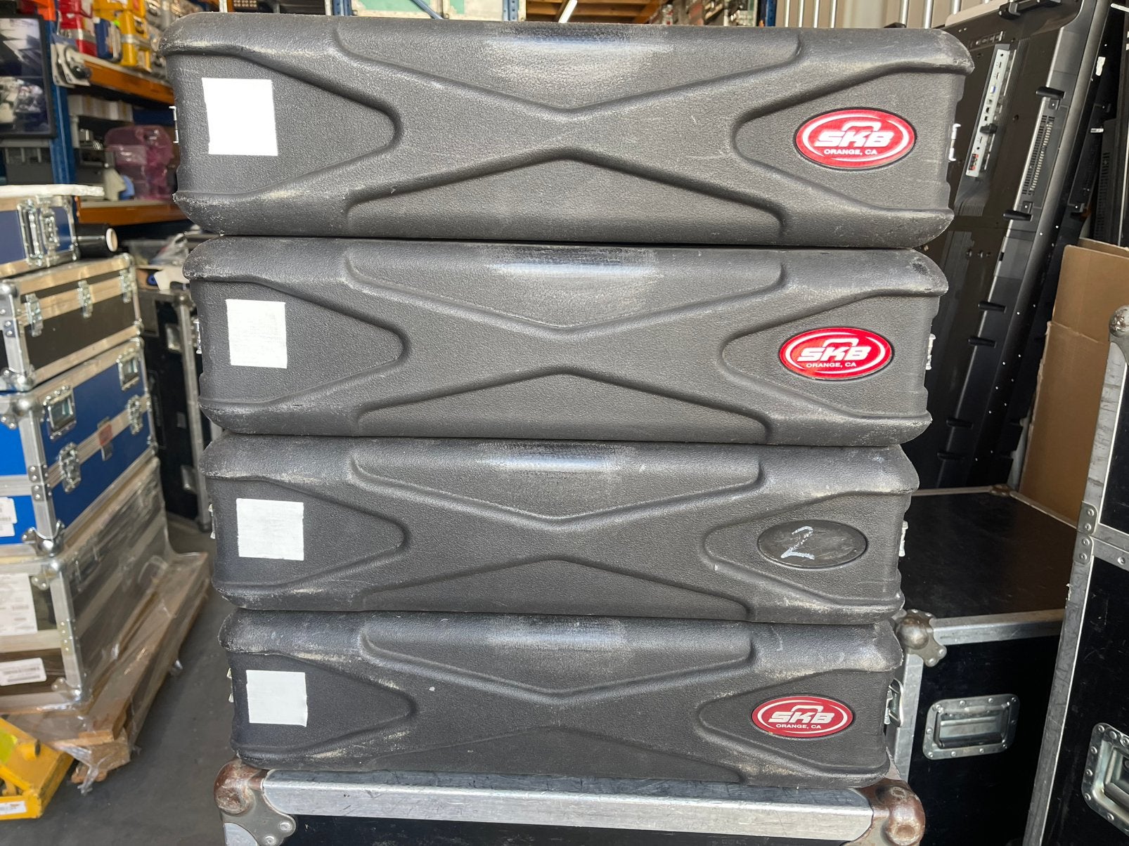 SKB Case (usa) Nw Model 19Inch 2He Double Doors 44cm  nr.6, Muziek en Instrumenten, Behuizingen en Koffers, Ophalen, Zo goed als nieuw