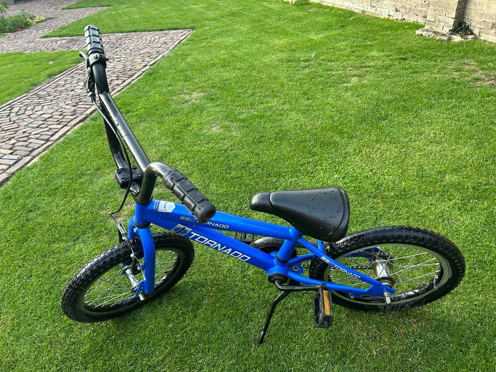 Blauwe Tornado kinderfiets - 16 inch, Ophalen, Gebruikt, Velgrem, Minder dan 16 inch