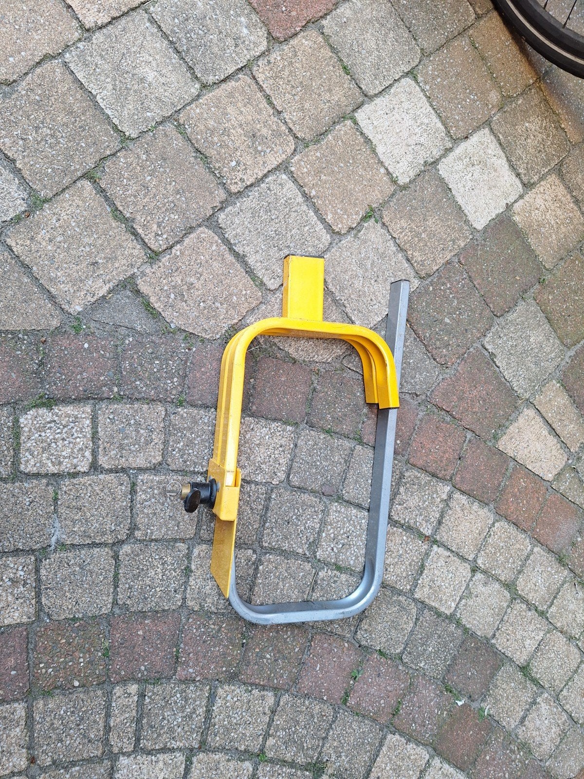 Parkeerbeugel met slot en sleutel, Ophalen of Verzenden