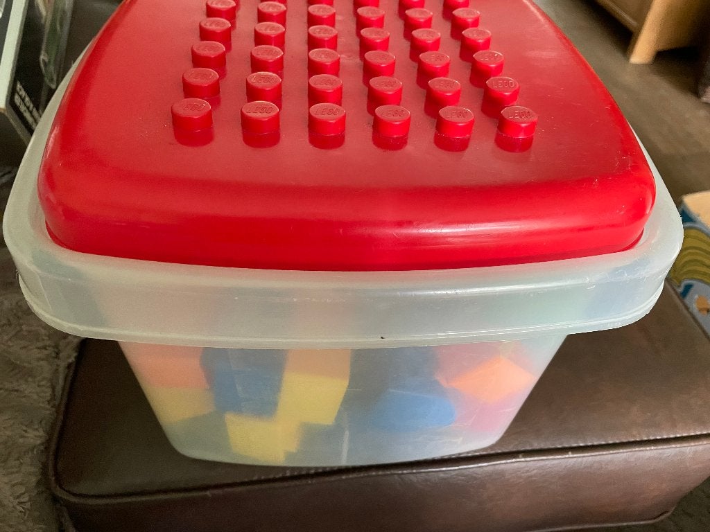 grote lego blokken met opbergbak ook lego, Ophalen, Zo goed als nieuw