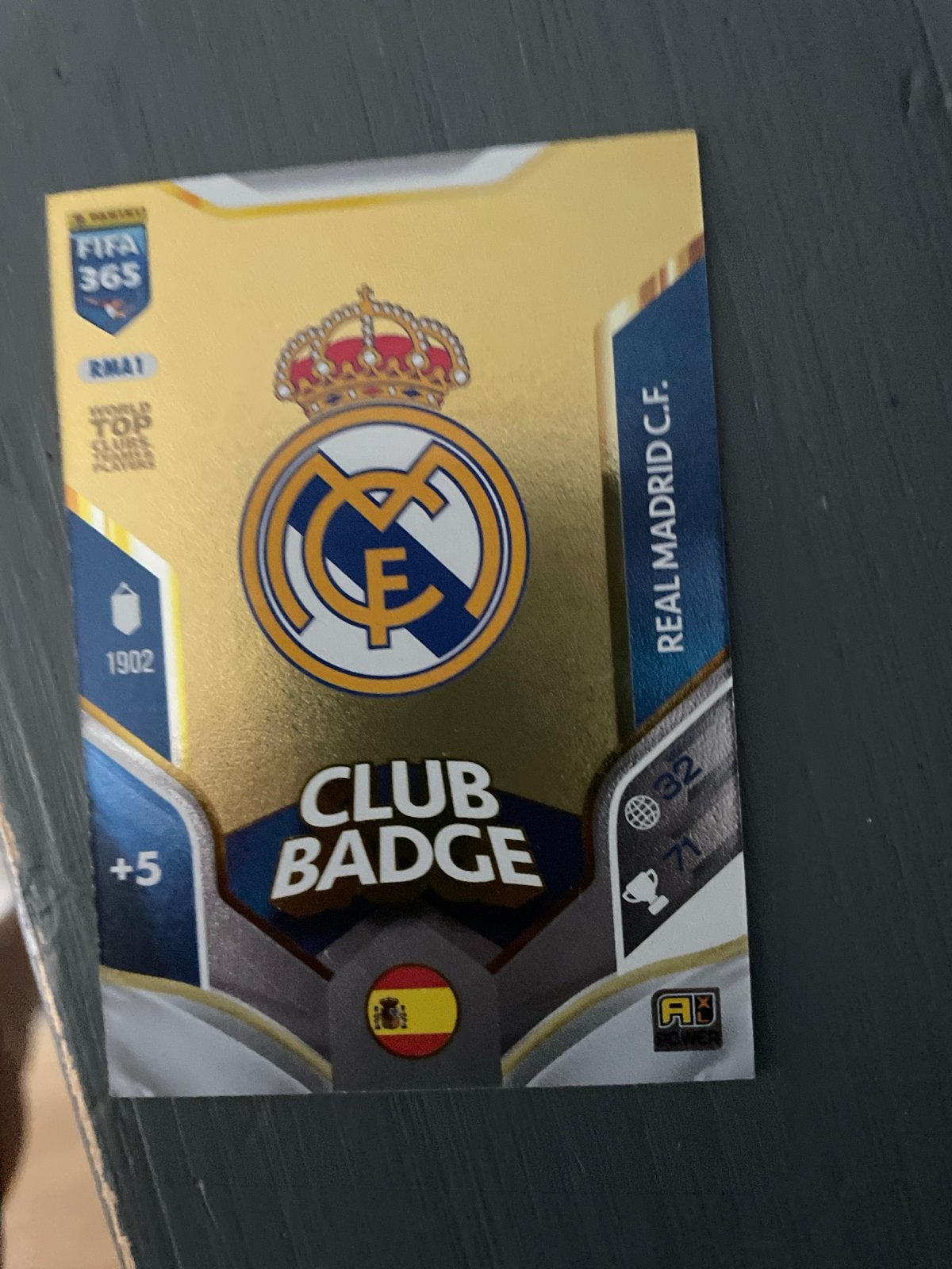 Panini FIFA 365 Real Madrid Club Badge kaart, Ophalen of Verzenden, Zo goed als nieuw, Buitenlandse clubs, Spelerskaart