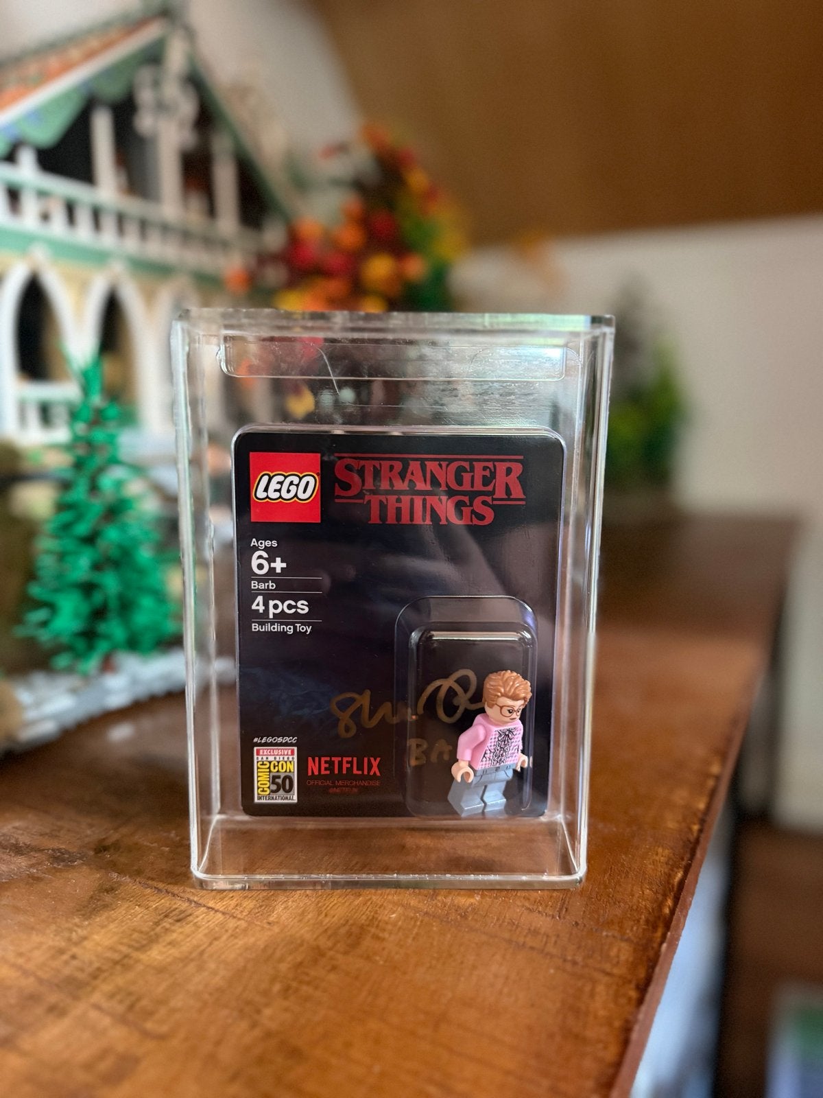 LEGO Stranger Things Barb SIGNED SDCC, Overige thema's, Lego, Nieuw, Ophalen of Verzenden