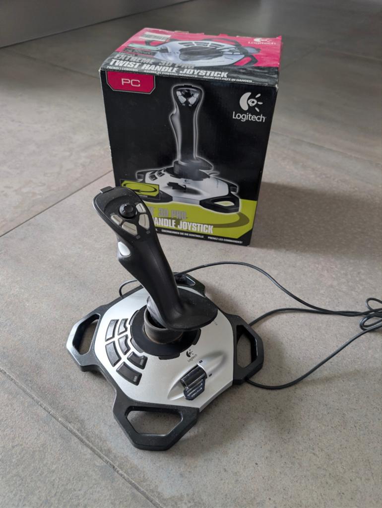 Logitech Extreme 3D Pro Joystick, Computers en Software, Joysticks, Ophalen of Verzenden, Zo goed als nieuw, Logitech