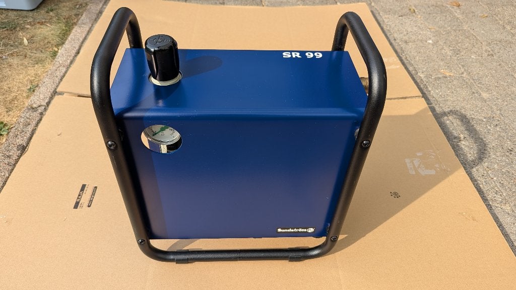 Sundstrom SR 99 Airline Filter unit perslucht filter, Ophalen of Verzenden, Zo goed als nieuw, Halfgelaatsmaskers