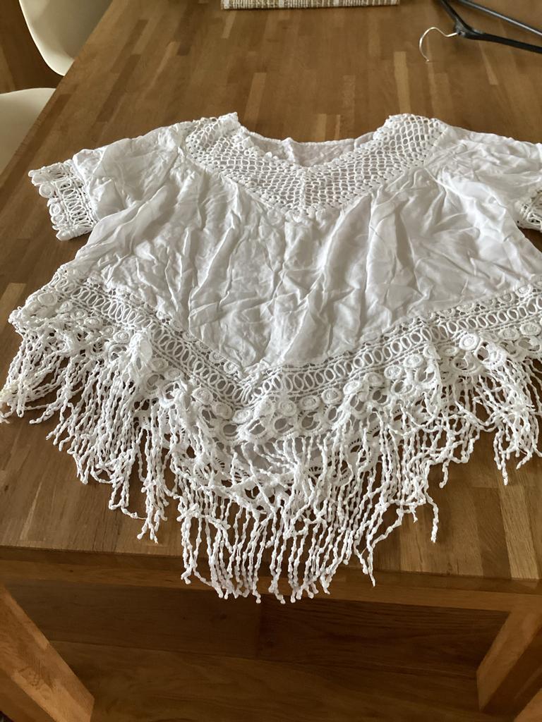 Witte Ibiza blouse met kant en franjes - Maat M, Ophalen of Verzenden, Zo goed als nieuw, Maat 38/40 (M), Wit