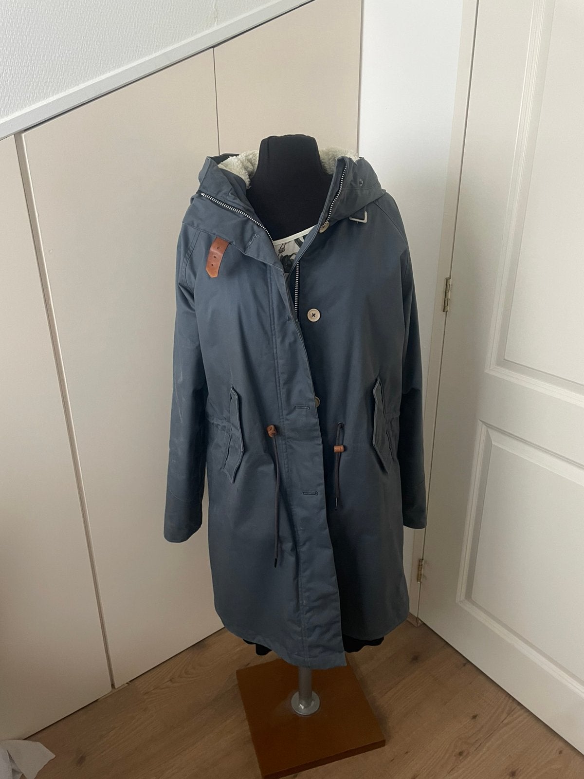 Elvine winterjas dames xl 42, Ophalen of Verzenden, Zo goed als nieuw, Maat 42/44 (L), Zwart