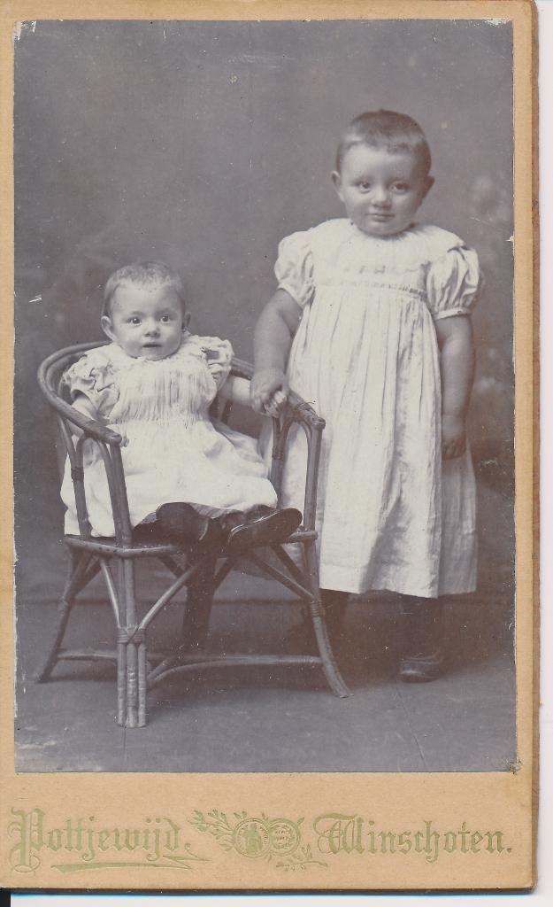 cdv carte de visite, Fam Winschoten, B.J.Pottjewijd 06, Gebruikt, Verzenden, Foto, Voor 1940