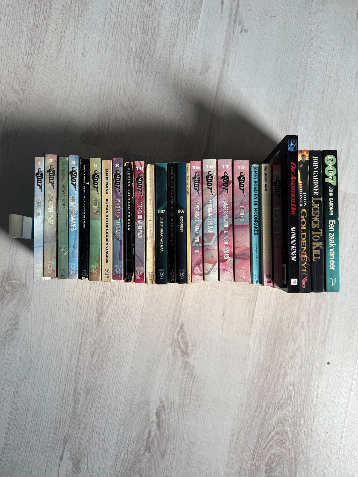 James Bond Boeken Collectie - Ian Fleming & John Gardner, Boeken, Ophalen, Gelezen, Nederland