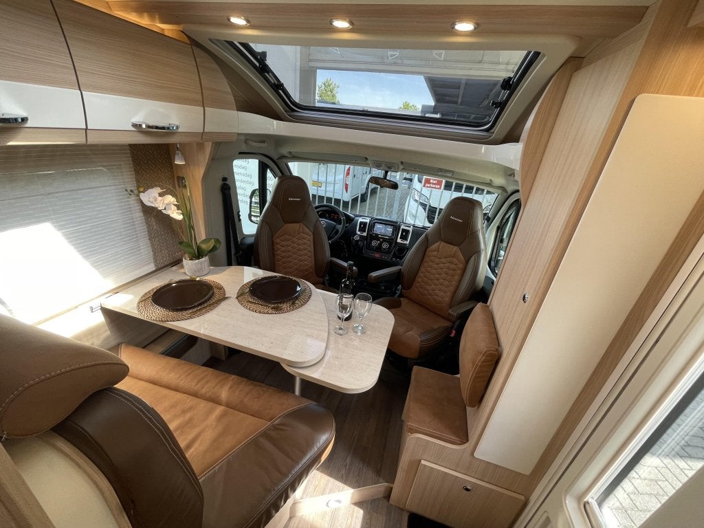 Bürstner Travel Van T 620 G ENKELE BEDDEN ZONNEPANE, Caravans en Kamperen, Campers, Ringverwarming, Fiat, 6 tot 7 meter, Bedrijf