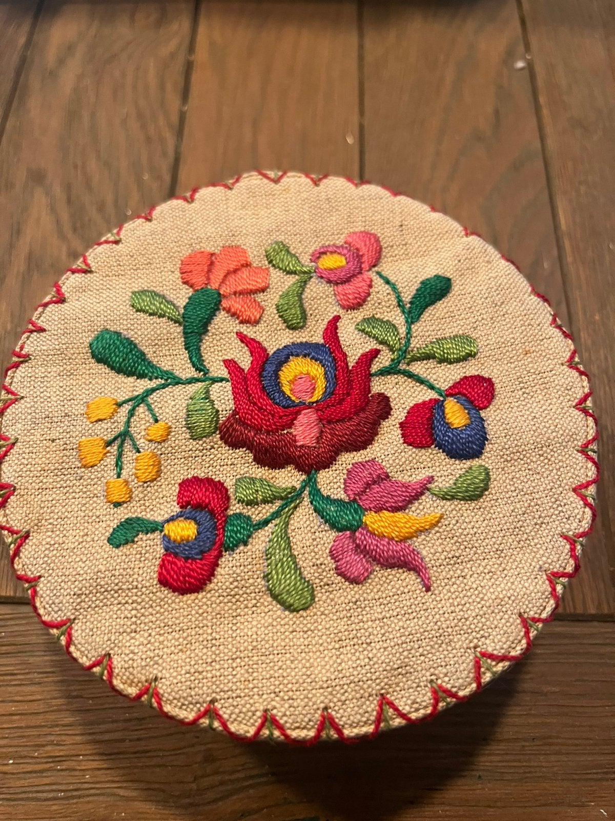 Zeer oud vintage doosje. Folklore boho, Ophalen of Verzenden