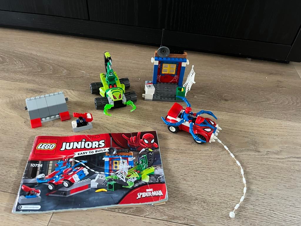 Lego Juniors Spider-Man 10754 - Compleet met instructies, Gebruikt, Marvel, Lego, Ophalen of Verzenden