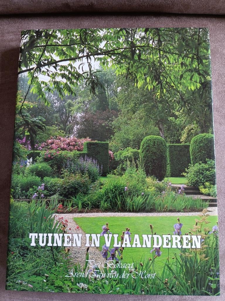 Piet Bekaert & Arend Jan vd Horst - Tuinen van Vlaanderen, Ophalen of Verzenden, Zo goed als nieuw, Moestuin