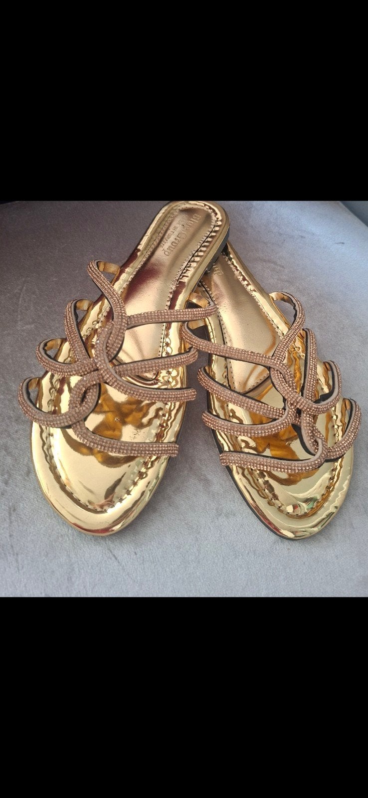 Gouden slippers met strass, maat 38, Ophalen of Verzenden, Nieuw, Overige kleuren