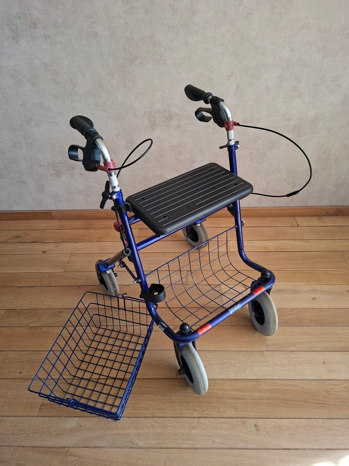 ROLLATOR PROVO met mand - in goede staat, Diversen, Ophalen, Zo goed als nieuw