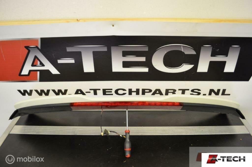 Dakspoiler Audi A1 8X 1.4 TFSI S edition 10-'18 8x3827933b, Auto-onderdelen, Audi, Gebruikt
