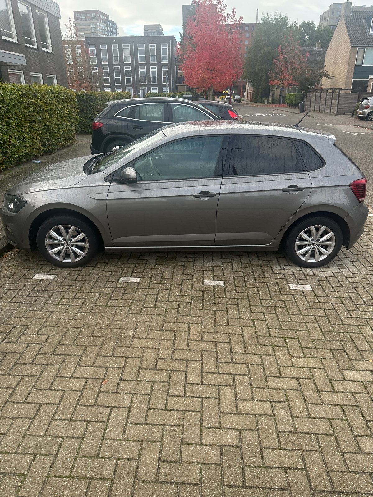 Volkswagen Polo 1.0 TSI 115pk 7-DSG 2020 Grijs, Auto's, Volkswagen, Stof, 1095 kg, 49 €/maand, Particulier