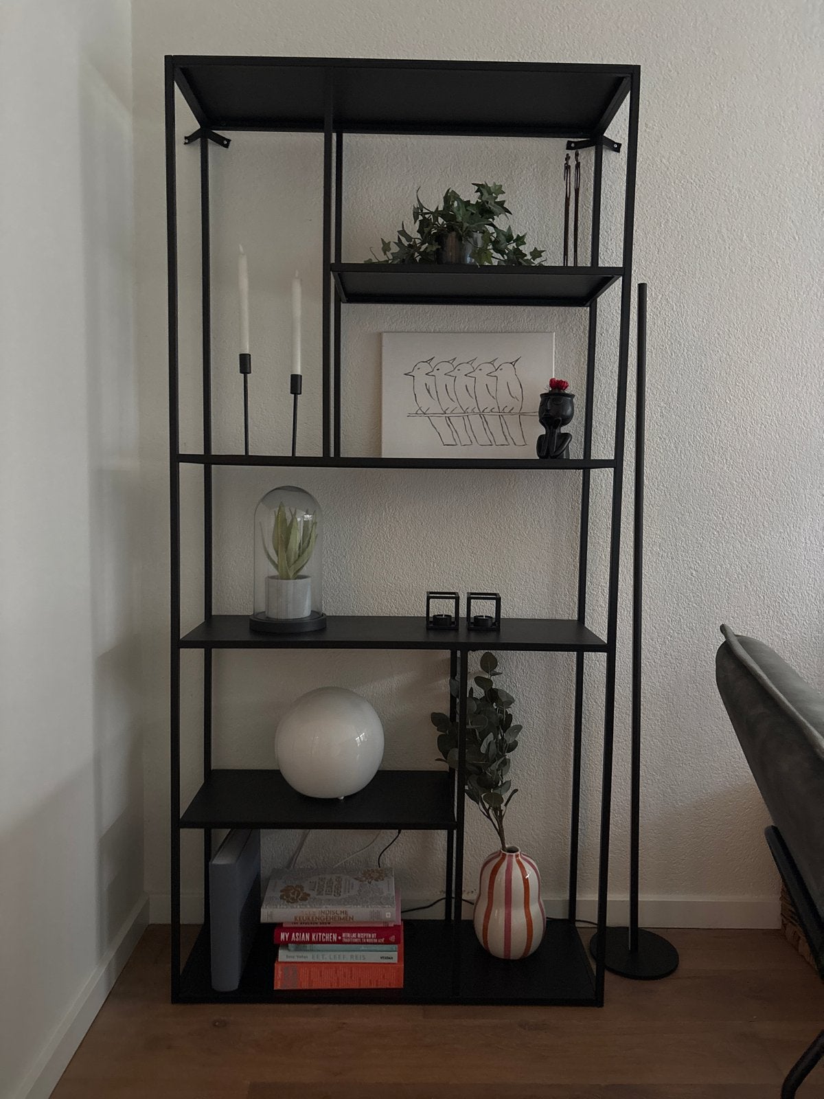 Stijlvolle Zwarte Metalen kast met Open Vakken, Ophalen, Met plank(en), 200 cm of meer, 50 tot 100 cm